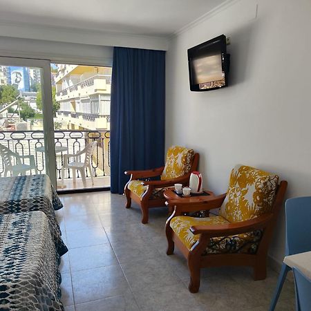 Apartamentos Leonor Carihuela توريمولينوس المظهر الخارجي الصورة