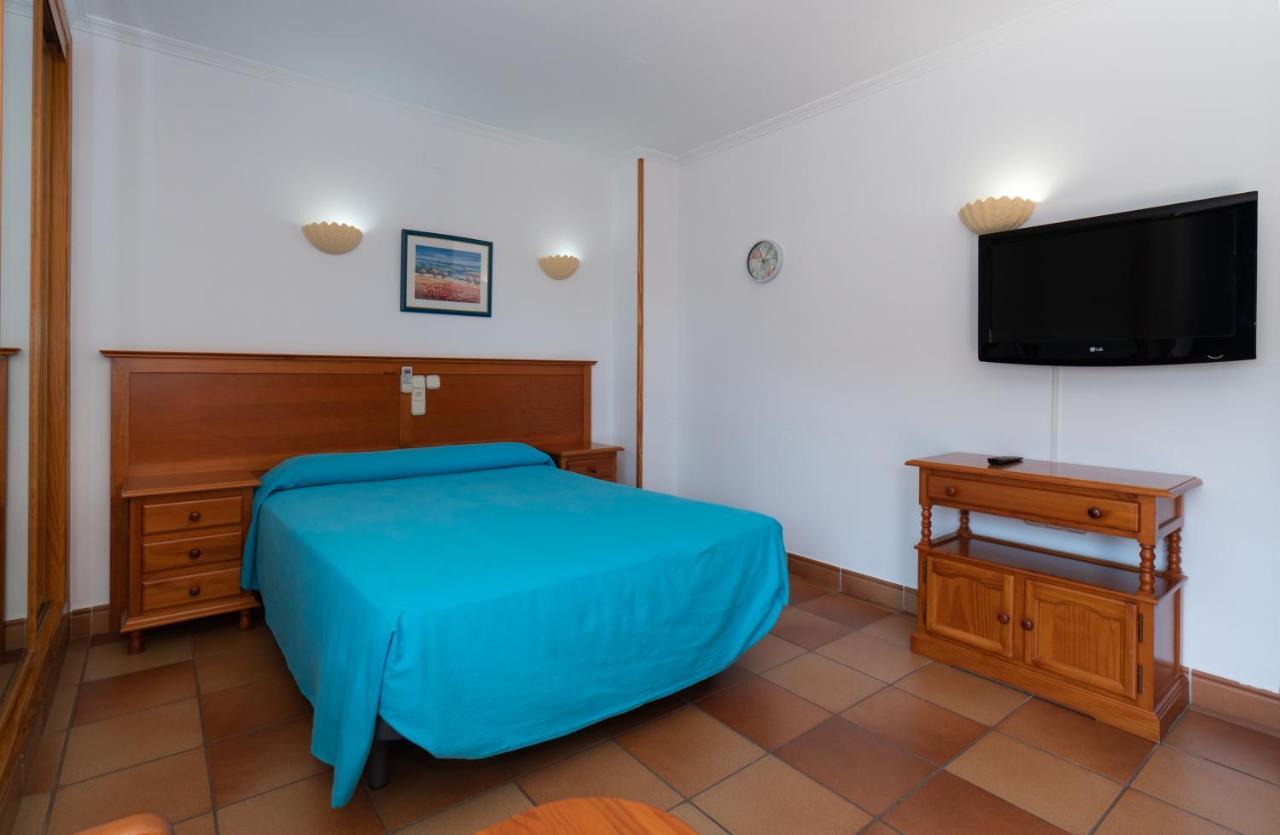 Apartamentos Leonor Carihuela توريمولينوس المظهر الخارجي الصورة