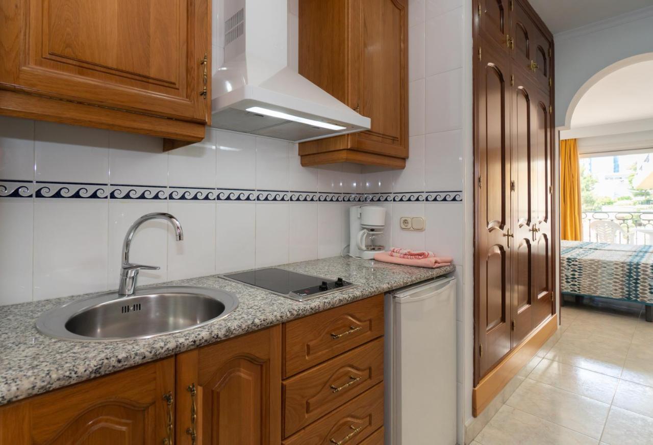 Apartamentos Leonor Carihuela توريمولينوس المظهر الخارجي الصورة