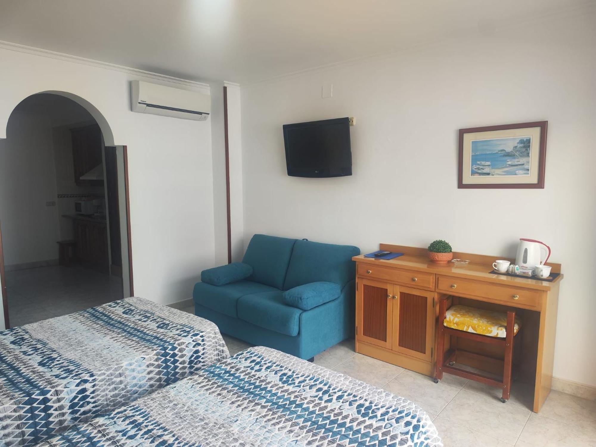 Apartamentos Leonor Carihuela توريمولينوس المظهر الخارجي الصورة