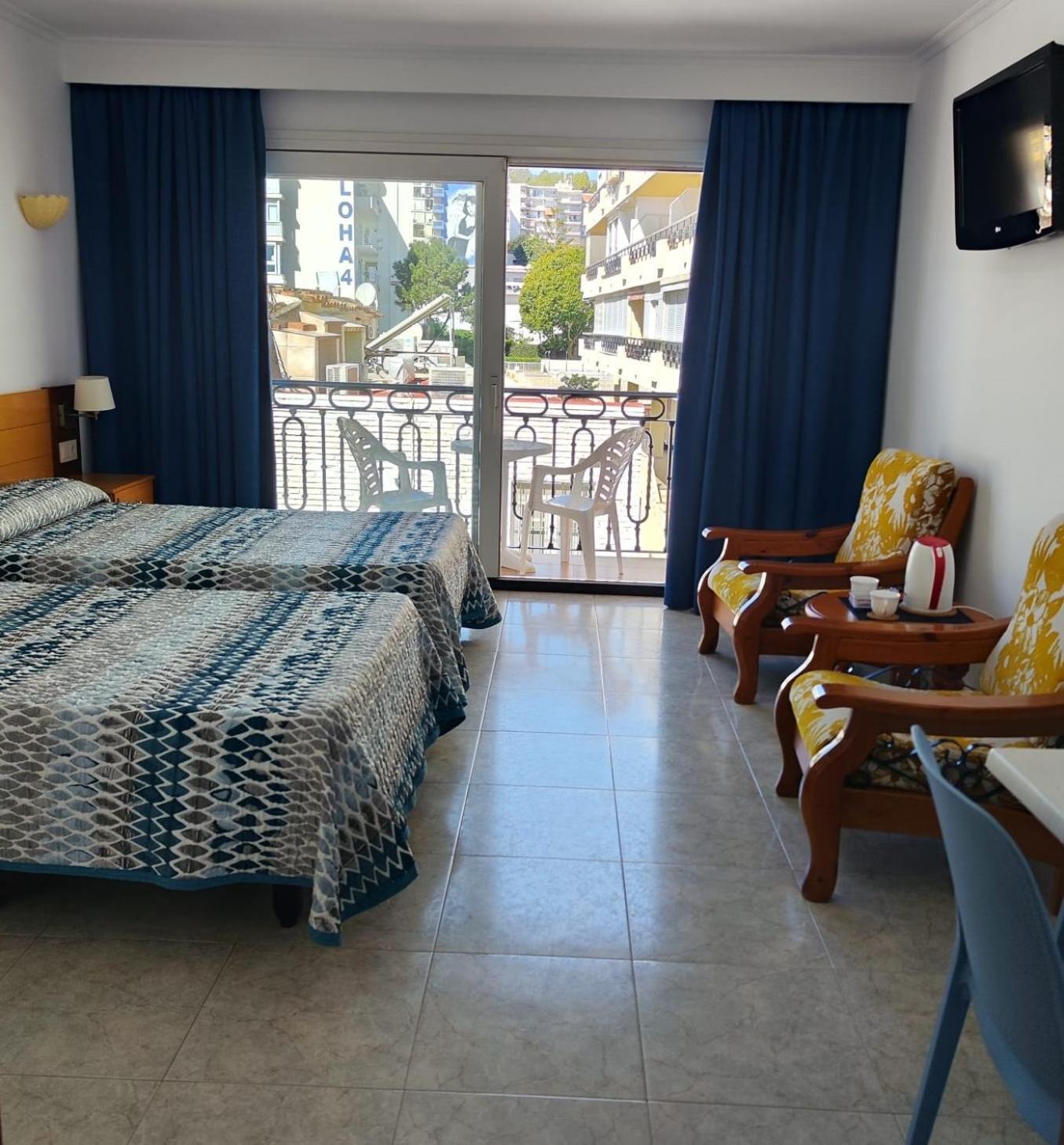 Apartamentos Leonor Carihuela توريمولينوس المظهر الخارجي الصورة