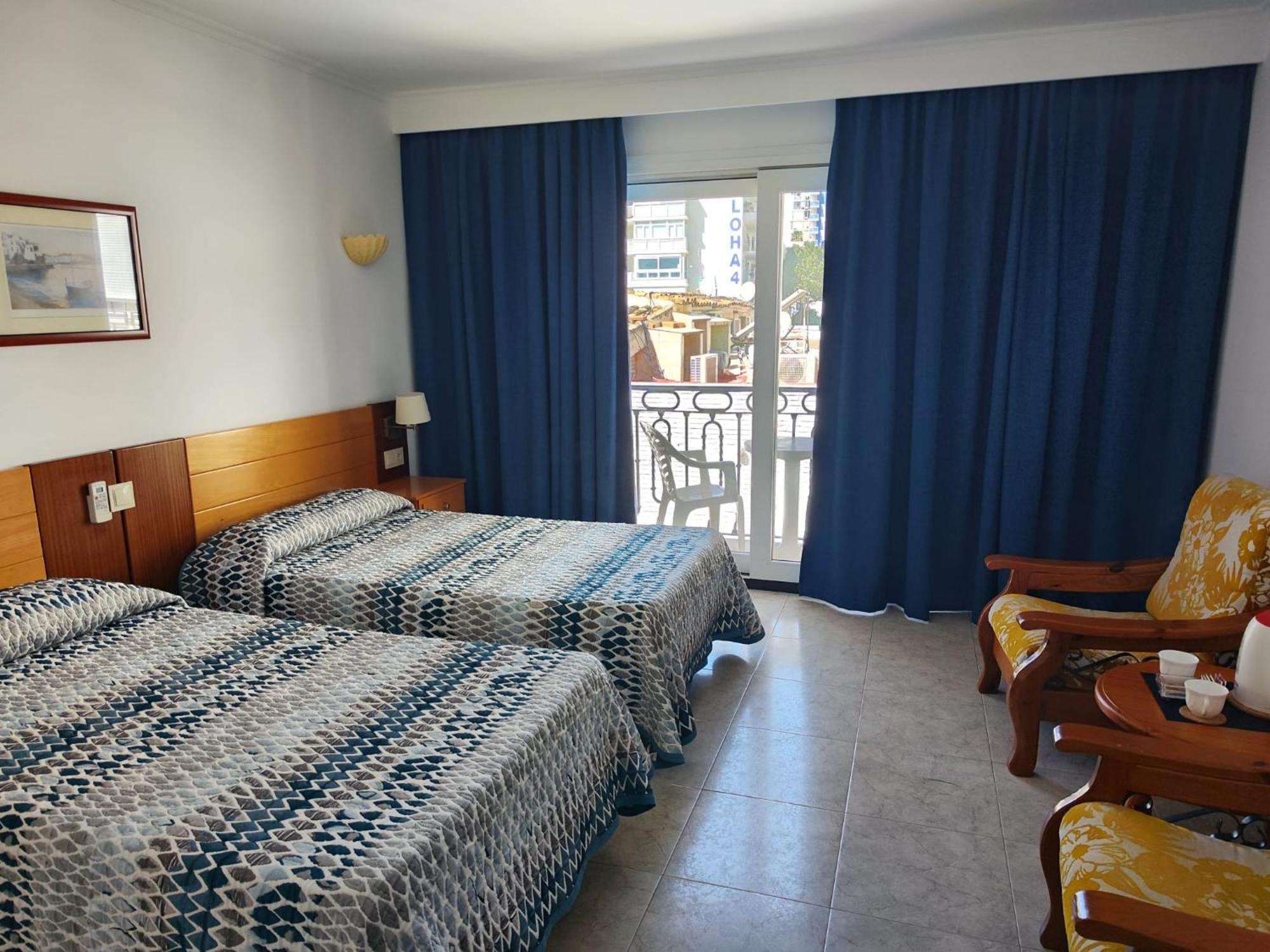 Apartamentos Leonor Carihuela توريمولينوس المظهر الخارجي الصورة