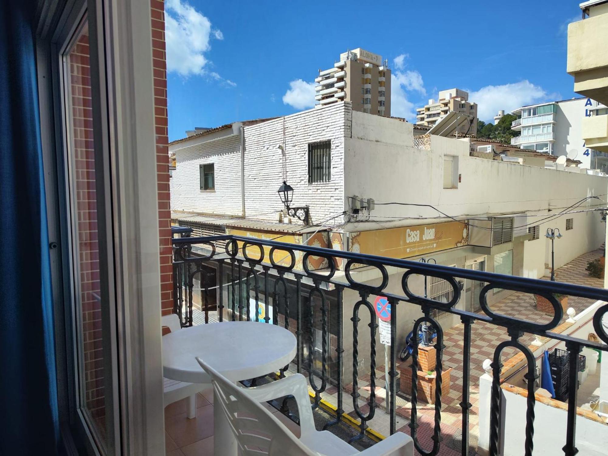 Apartamentos Leonor Carihuela توريمولينوس المظهر الخارجي الصورة