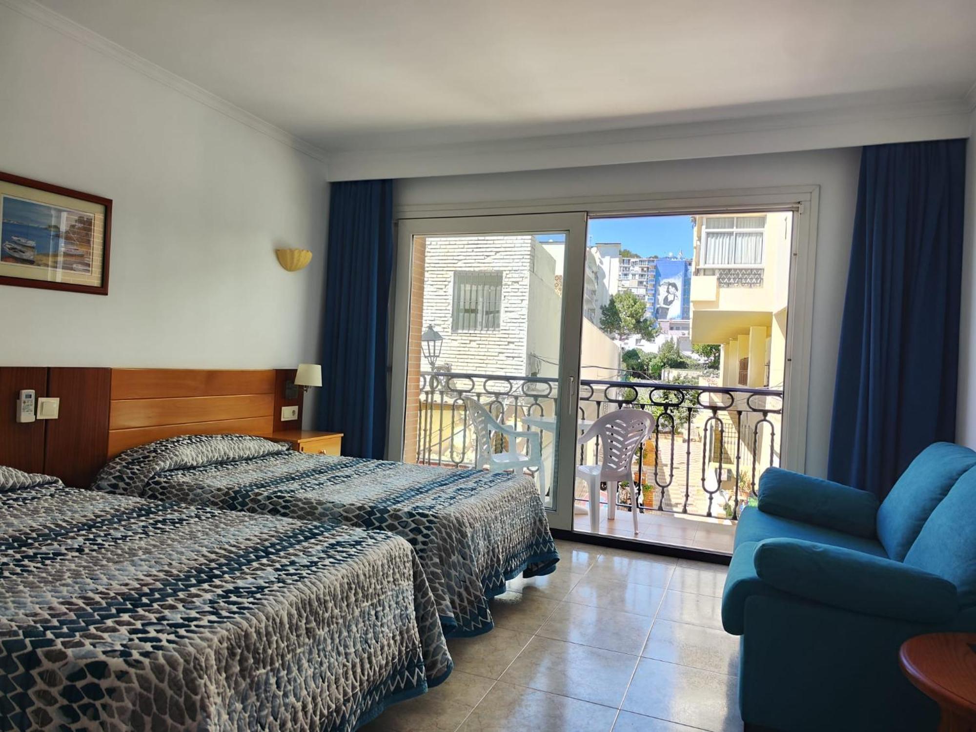 Apartamentos Leonor Carihuela توريمولينوس المظهر الخارجي الصورة