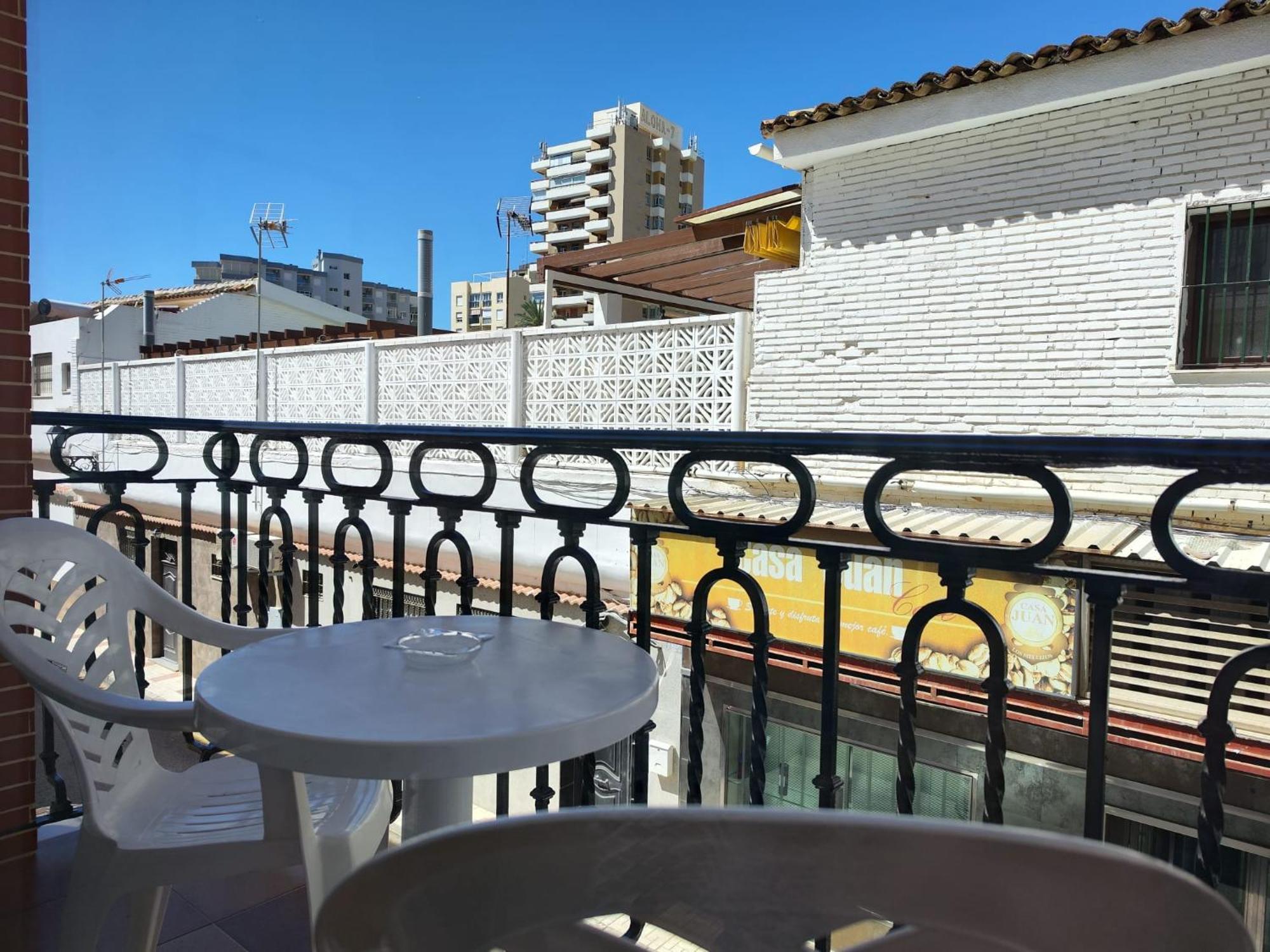 Apartamentos Leonor Carihuela توريمولينوس المظهر الخارجي الصورة