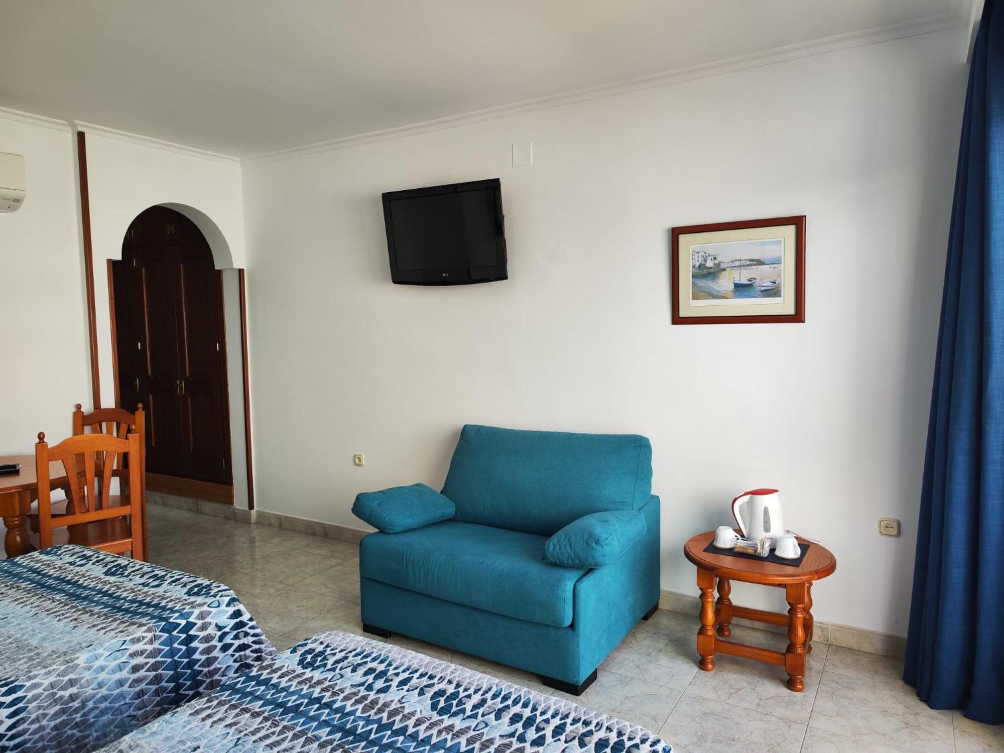 Apartamentos Leonor Carihuela توريمولينوس الغرفة الصورة